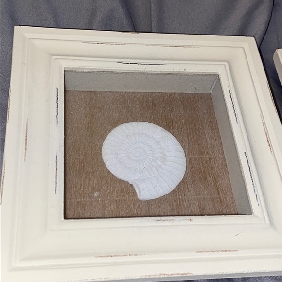 ROOM RECOR glass and wooden frame - Picture 3 of 5